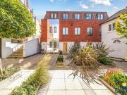 2 bedroom flat for sale in Chertsey Street, Guildford,...