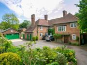 2 bedroom flat for sale in Church Road, Hythe, CT21