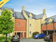 2 Bedroom Flat For Sale In Cirencester, Gloucestershire
