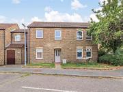2 bedroom flat for sale in Coggeshall Close, Cambridge, CB5