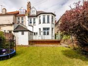 2 bedroom flat for sale in Coldharbour Road | Redland, BS6