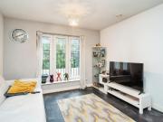 2 bedroom flat for sale in Colnhurst Road, Watford, WD17