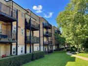 2 Bedroom Flat For Sale In Coppetts Road