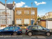 2 bedroom flat for sale in Crowborough Road, London, SW17