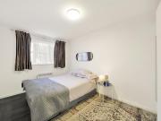2 bedroom flat for sale in Cygnet Close, Neasden,...
