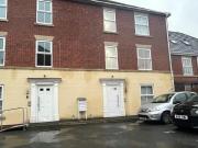 2 Bedroom Flat For Sale In Ellesmere Port, Cheshire
