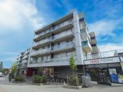 2 bedroom flat for sale in Empire Way, Wembley, HA9