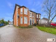 2 bedroom flat for sale in Foxhall Road, Ipswich, IP3