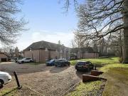 2 bedroom flat for sale in Frenchlands Gate East Horsley...