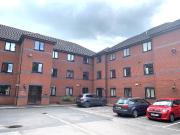 2 bedroom flat for sale in Glebedale Court, Fenton,...