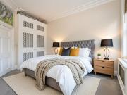2 bedroom flat for sale in Goldhurst Terrace, South...