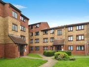 2 Bedroom Flat For Sale In Grays, Essex