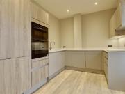 2 bedroom flat for sale in Grove Road South, Southsea, PO5