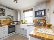 2 Bedroom Flat For Sale In Hackney, London
