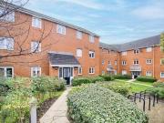 2 Bedroom Flat For Sale In Hall Green, Birmingham 2 Bedroom Flat For Sale In Hall Green, Birmingham