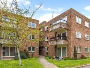2 Bedroom Flat For Sale In Harpenden