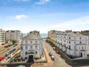 2 bedroom flat for sale in Hartington Place, Eastbourne,...