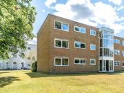 2 bedroom flat for sale in Henbury Gardens, Henbury, BS10