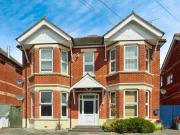 2 bedroom flat for sale in Herbert Road, Alum Chine,...