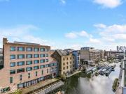 2 Bedroom Flat For Sale In Hertford Road, Haggerston