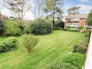 2 bedroom flat for sale in Highfield Court Twyford RG10