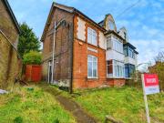 2 bedroom flat for sale in Hillborough Road, Luton,...