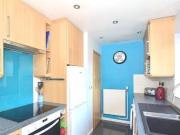 2 bedroom flat for sale in Holmans Ardingly Haywards...