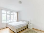 2 Bedroom Flat For Sale In Hyde Park Estate, London