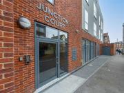2 bedroom flat for sale in Junction Court, Watford, WD17