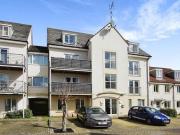 2 Bedroom Flat For Sale In Kingswood