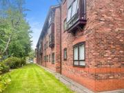 2 Bedroom Flat For Sale In Lammas Road