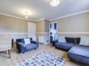 2 bedroom flat for sale in Lawns Hall Close, Leeds, West...