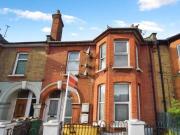 2 Bedroom Flat For Sale In London