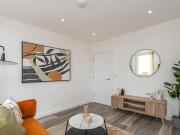 2 Bedroom Flat For Sale In London
