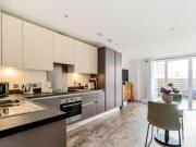 2 Bedroom Flat For Sale In London