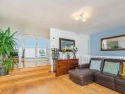 2 Bedroom Flat For Sale In London