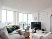 2 Bedroom Flat For Sale In London