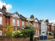 2 Bedroom Flat For Sale In London