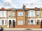 2 Bedroom Flat For Sale In London