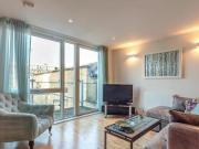 2 Bedroom Flat For Sale In London