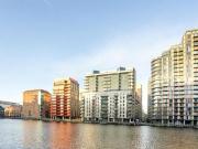 2 Bedroom Flat For Sale In London