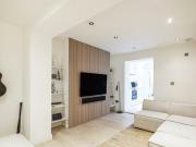 2 Bedroom Flat For Sale In London