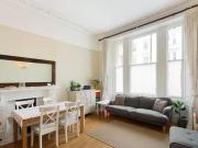 2 Bedroom Flat For Sale In London
