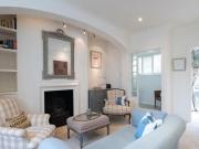 2 Bedroom Flat For Sale In London
