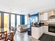 2 Bedroom Flat For Sale In London
