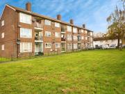 2 Bedroom Flat For Sale In London