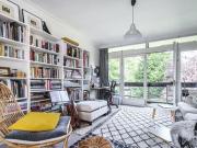 2 Bedroom Flat For Sale In London