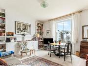 2 Bedroom Flat For Sale In London