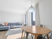 2 Bedroom Flat For Sale In London