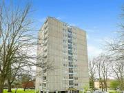 2 Bedroom Flat For Sale In London